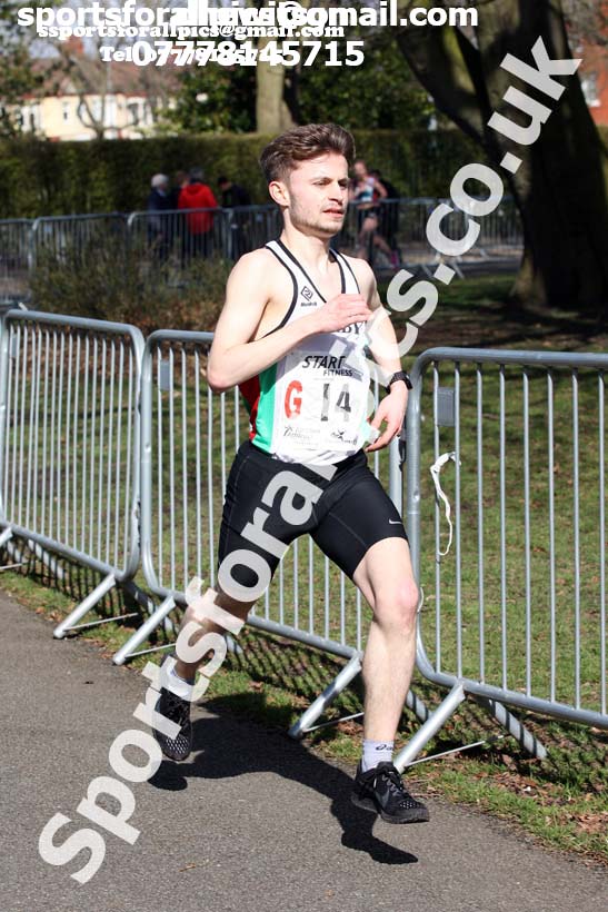 Senior mens Northern 12 Stage Road Relay Champs., Birkenhead Park. Photo: David T. Hewitson/Sports for All Pics
